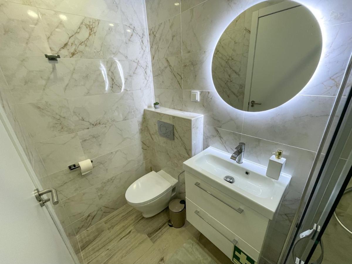 Our Charming House Apartment Портиман Екстериор снимка