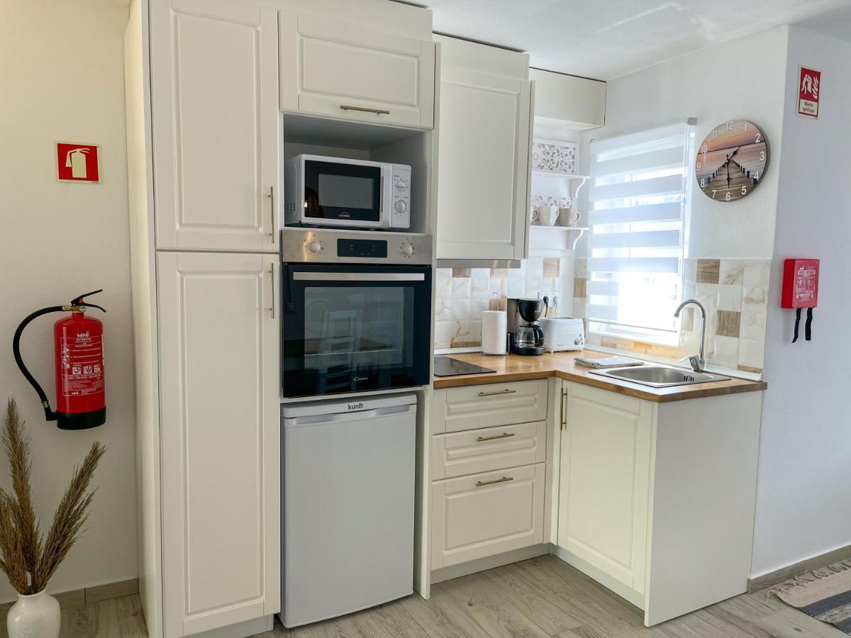 Our Charming House Apartment Портиман Екстериор снимка