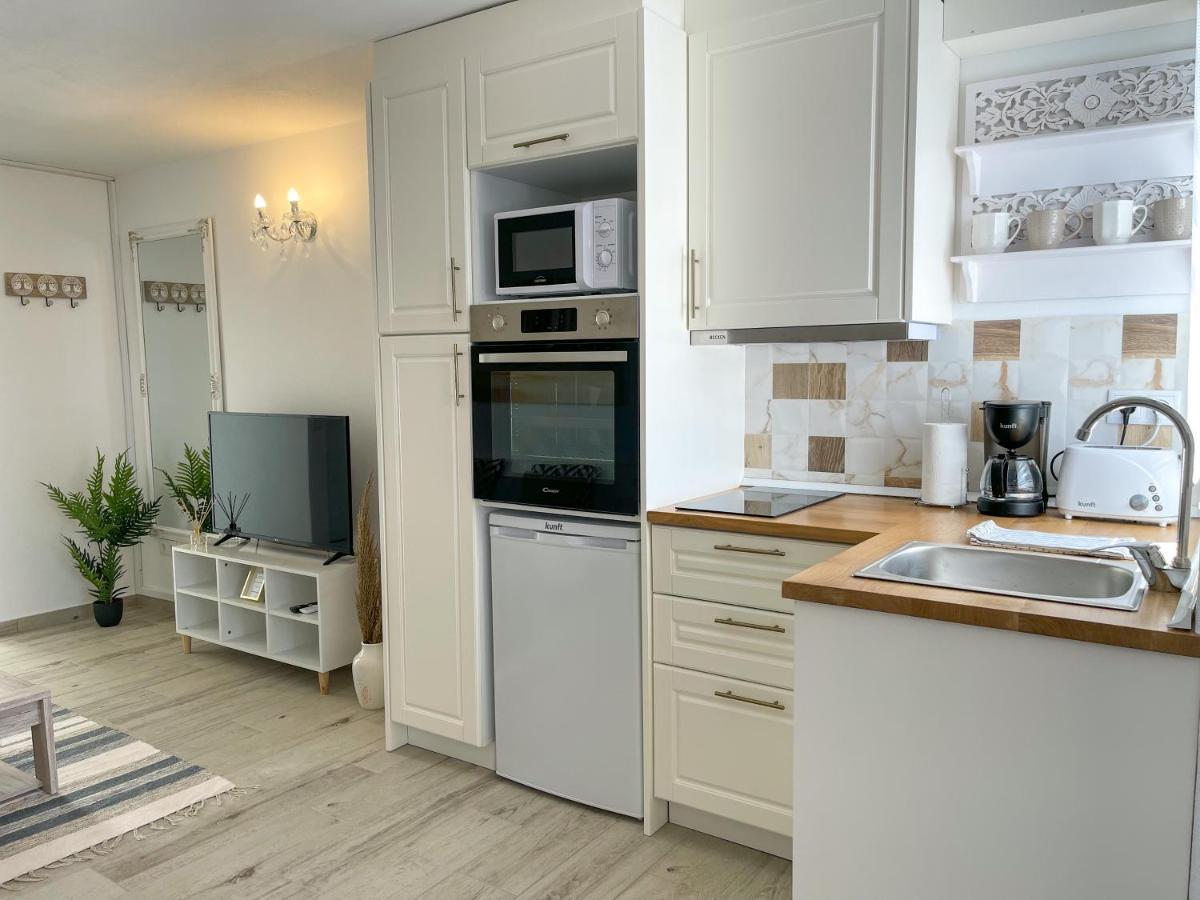Our Charming House Apartment Портиман Екстериор снимка