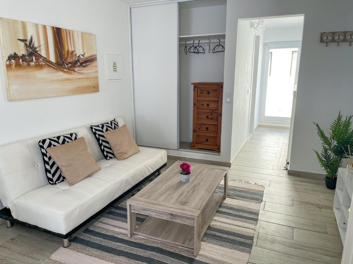 Our Charming House Apartment Портиман Екстериор снимка