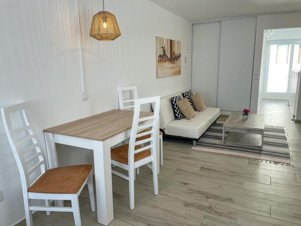 Our Charming House Apartment Портиман Екстериор снимка