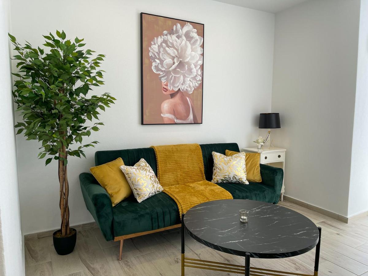 Our Charming House Apartment Портиман Екстериор снимка