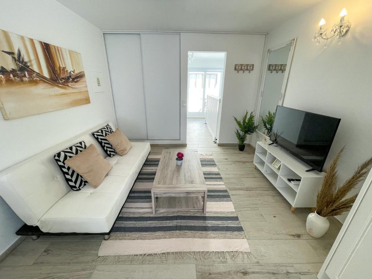 Our Charming House Apartment Портиман Екстериор снимка